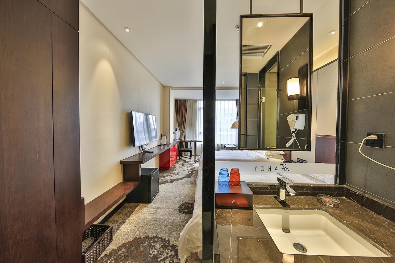 Fancy Hotel Thẩm Quyến Ngoại thất bức ảnh